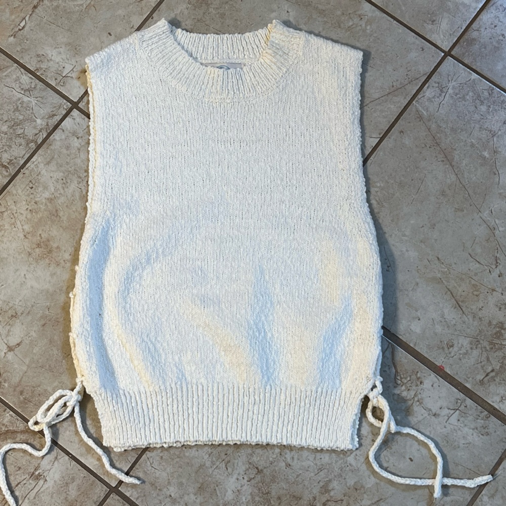 Jun & Ivy Sleeveless Sweater Vest Side Tie Knit Top Size XS